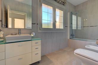 Thumbnail von Villa For Sale in Calahonda, Málaga