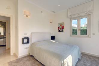 Thumbnail von Villa For Sale in Calahonda, Málaga