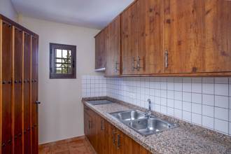 Thumbnail von Commercial Property For Sale in Guaro , Málaga