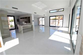 Thumbnail von Villa For Sale in Torrevieja, Alicante
