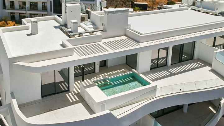 Apartment For Sale in Fuengirola, Málaga