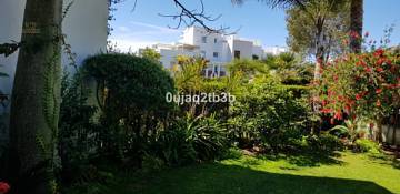 Thumbnail von Villa For Sale in New Golden Mile, Málaga