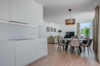 Thumbnail von Apartment For Sale in Estepona, Málaga