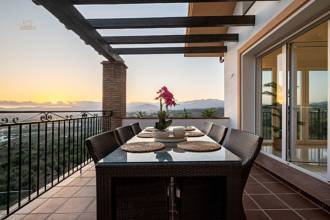 Thumbnail von Villa For Sale in Sierrezuela, Málaga