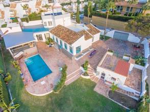 Thumbnail von Villa For Sale in Benalmadena, Málaga