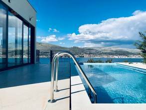 Thumbnail von Hochwertige Luxusvilla mit Swimmingpool mit Panorama-Meerblick, Insel Ciovo, Dalmatien