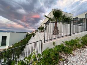 Thumbnail von Hochwertige Luxusvilla mit Swimmingpool mit Panorama-Meerblick, Insel Ciovo, Dalmatien