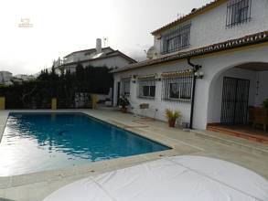 Thumbnail von Luxus-Villa in Benalmadena R2862485