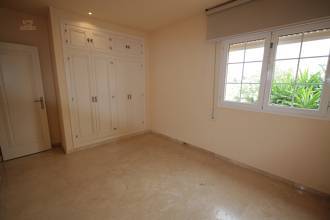 Thumbnail von Villa For Sale in Sierrezuela, Málaga