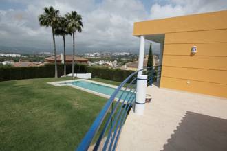 Thumbnail von Villa For Sale in Sierrezuela, Málaga