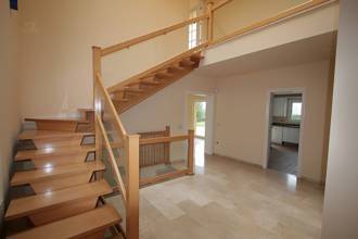 Thumbnail von Villa For Sale in Sierrezuela, Málaga