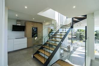 Thumbnail von Villa For Sale in Puerto Cabopino, Málaga