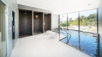 Thumbnail von Apartment For Sale in Estepona, Málaga