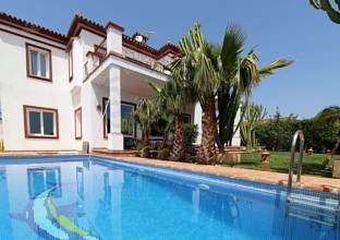 Thumbnail von Villa For Sale in Manilva, Málaga