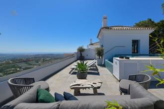 Thumbnail von Villa For Sale in La Mairena, Málaga