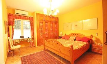 Thumbnail von Luxus-Villa in Monda R2818163