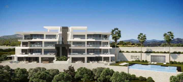 Apartment For Sale in Benahavis, Málaga