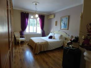 Thumbnail von Villa For Sale in Elviria, Málaga