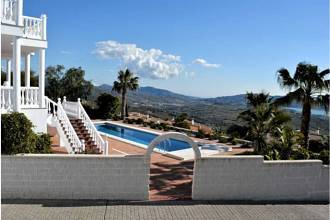 Thumbnail von Villa For Sale in  Periana, Málaga