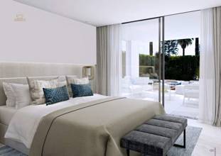 Thumbnail von Villa For Sale in New Golden Mile, Málaga