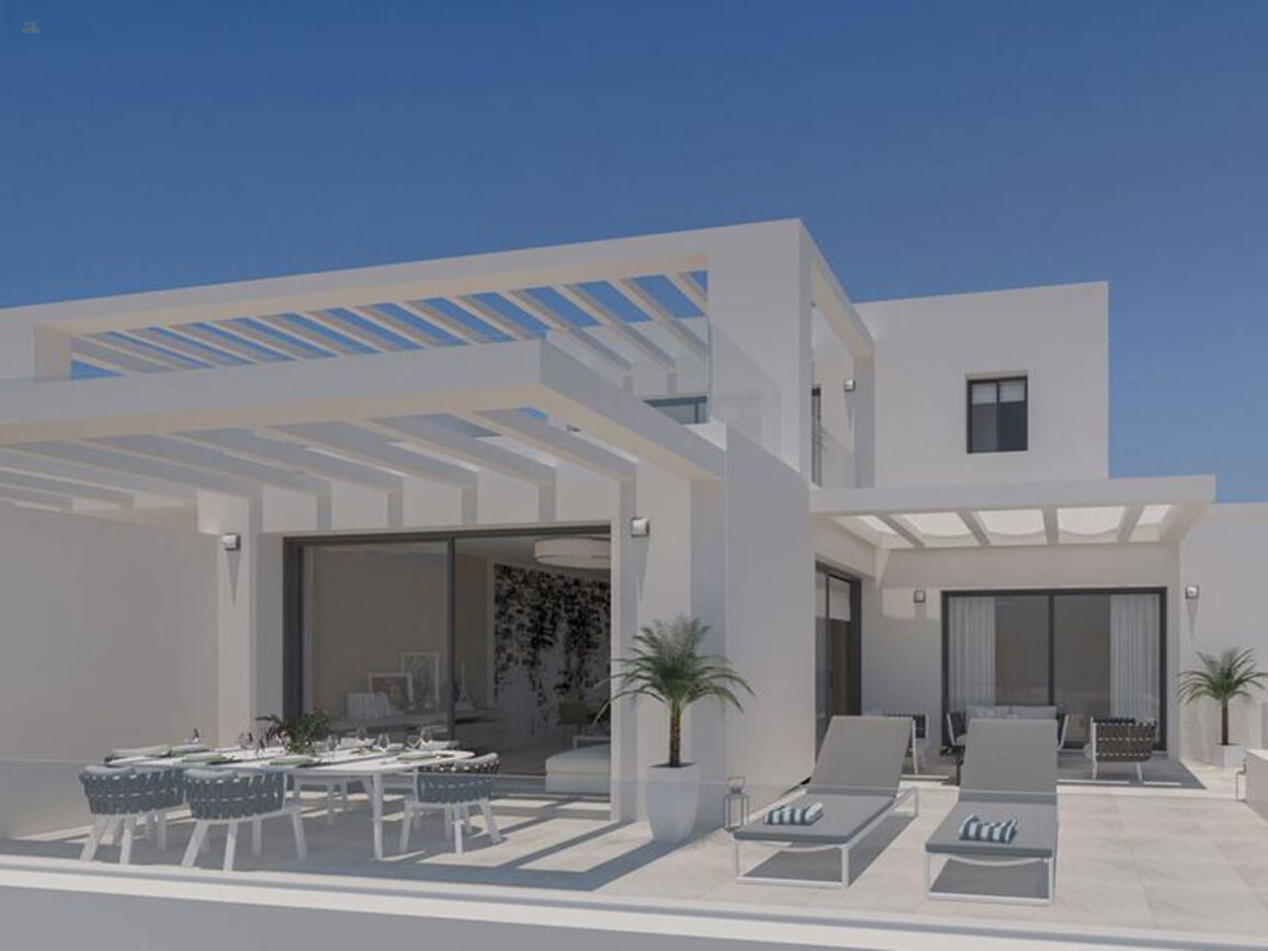 Apartment For Sale in Estepona, Málaga