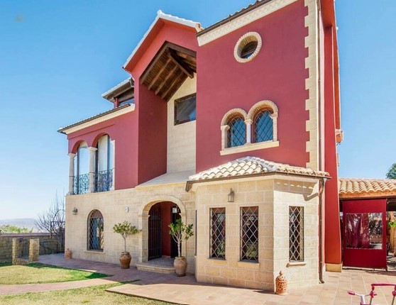 Villa For Sale in Alhaurin el Grande, Málaga