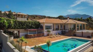 Thumbnail von Villa For Sale in Periana, Málaga