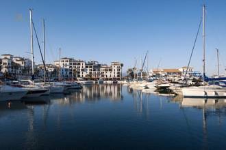 Thumbnail von Villa For Sale in La Duquesa, Málaga