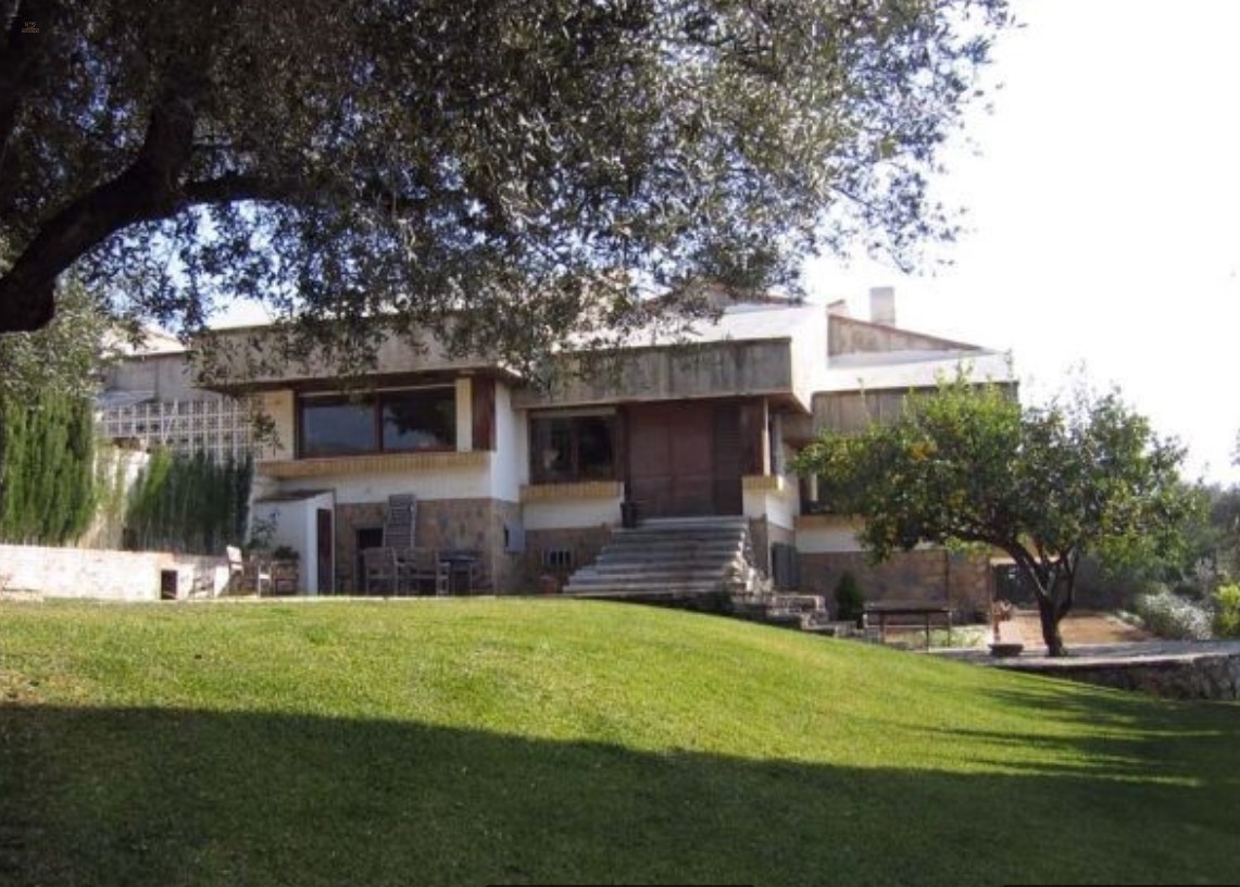 Villa For Sale in Elviria, Málaga