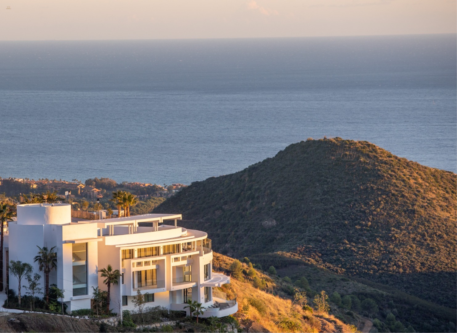 Apartment For Sale im Marbella, Málaga