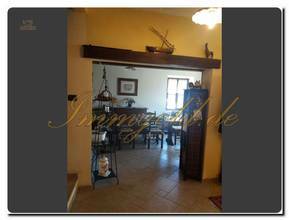 Thumbnail von Immogold Villa mit riesigem Grundstück am Wasser