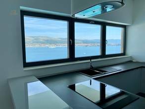 Thumbnail von Moderne Villa mit Swimmingpool mit Panorama-Meerblick auf Ciovo, Dalmatien