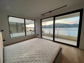 Thumbnail von Kroatien, Insel Ciovo: Neue Luxusvillen im Areal am Meer (Dalmatien)