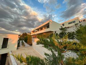 Thumbnail von Kroatien, Insel Ciovo: Neue Luxusvillen im Areal am Meer (Dalmatien)