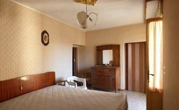 Thumbnail von Immogold atavistisches Natursteingebäude mit ca. 60.000 m² Grund