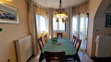 Thumbnail von Appartementhaus mit vier Wohnungen