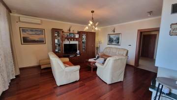 Thumbnail von Appartementhaus mit vier Wohnungen