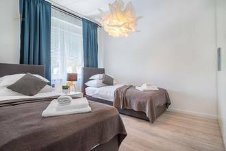 Thumbnail von Moderne Villa mit Pool und Panorama-Meerblick