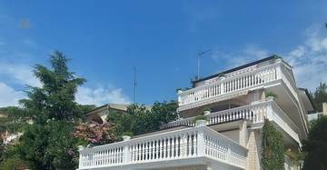 Thumbnail von Appartementhaus mit Panorama-Meerblick