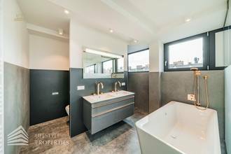 Thumbnail von Luxuriöse 5-Zimmer-Dachterrassenwohnung Nähe Stephansplatz