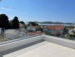 Thumbnail von Neue Maisonettewohnung / Doppelhaushälfte mit Swimmingpool und Meerblick