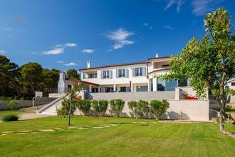 Thumbnail von Исключительная роскошная вилла на первой линии у моря