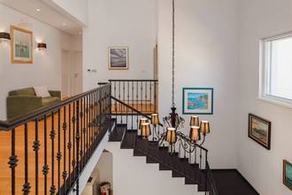 Thumbnail von Исключительная роскошная вилла на первой линии у моря