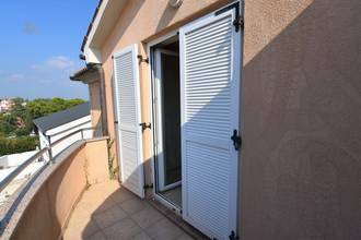 Thumbnail von Appartement-Villa mit 13 Wohneinheiten und Meerblick