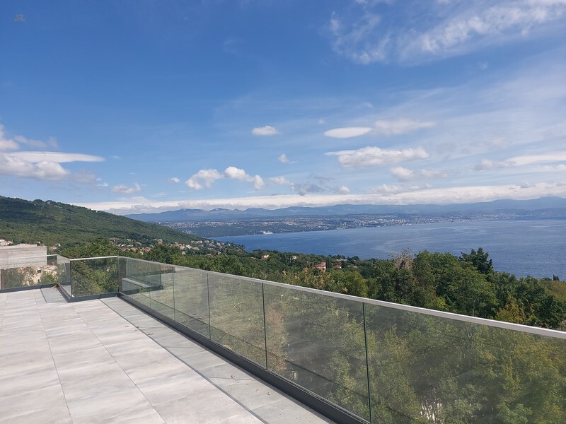 Moderne Luxusvilla mit außergewöhnlichem Panorama-Meerblick