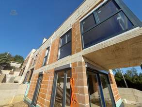 Thumbnail von Moderne Neubau-Maisonettewohnungen (Reihenhäuser) mit Meerblick