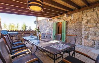 Thumbnail von Rustikale Villa mit Swimmingpool und Meerblick