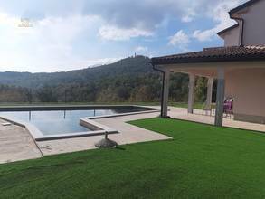 Thumbnail von Neues Haus mit Swimmingpool und Meerblick