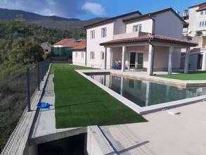 Thumbnail von Neues Haus mit Swimmingpool und Meerblick