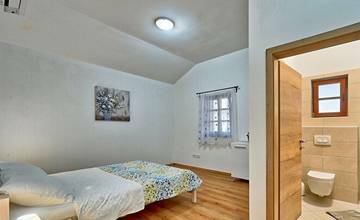 Thumbnail von Villa mediterranea con piscina vicino al mare, isola Ugljan